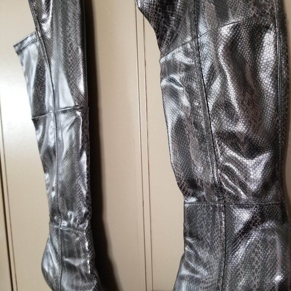 Is It Python Sleekly Snake Boots - image 3